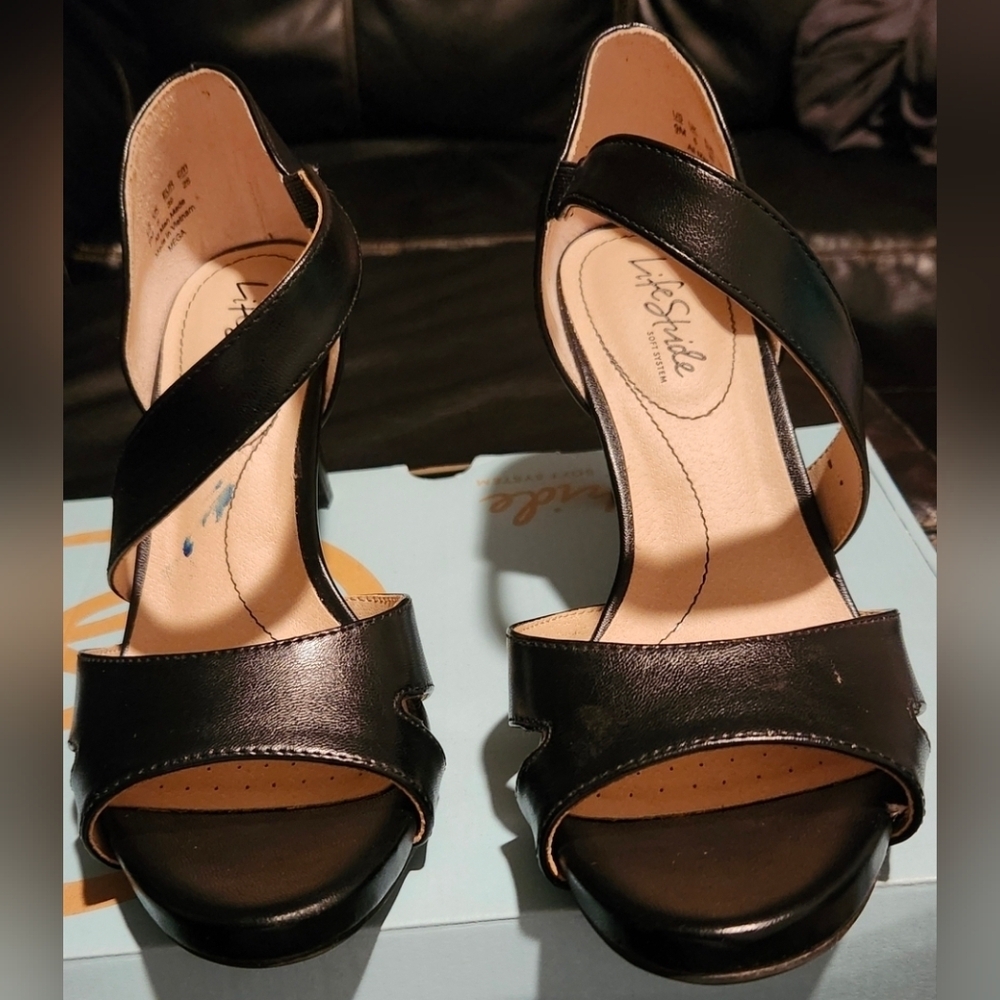 Life Stride Black Women's Heels Mega Black Vinci - Picture 3 of 9